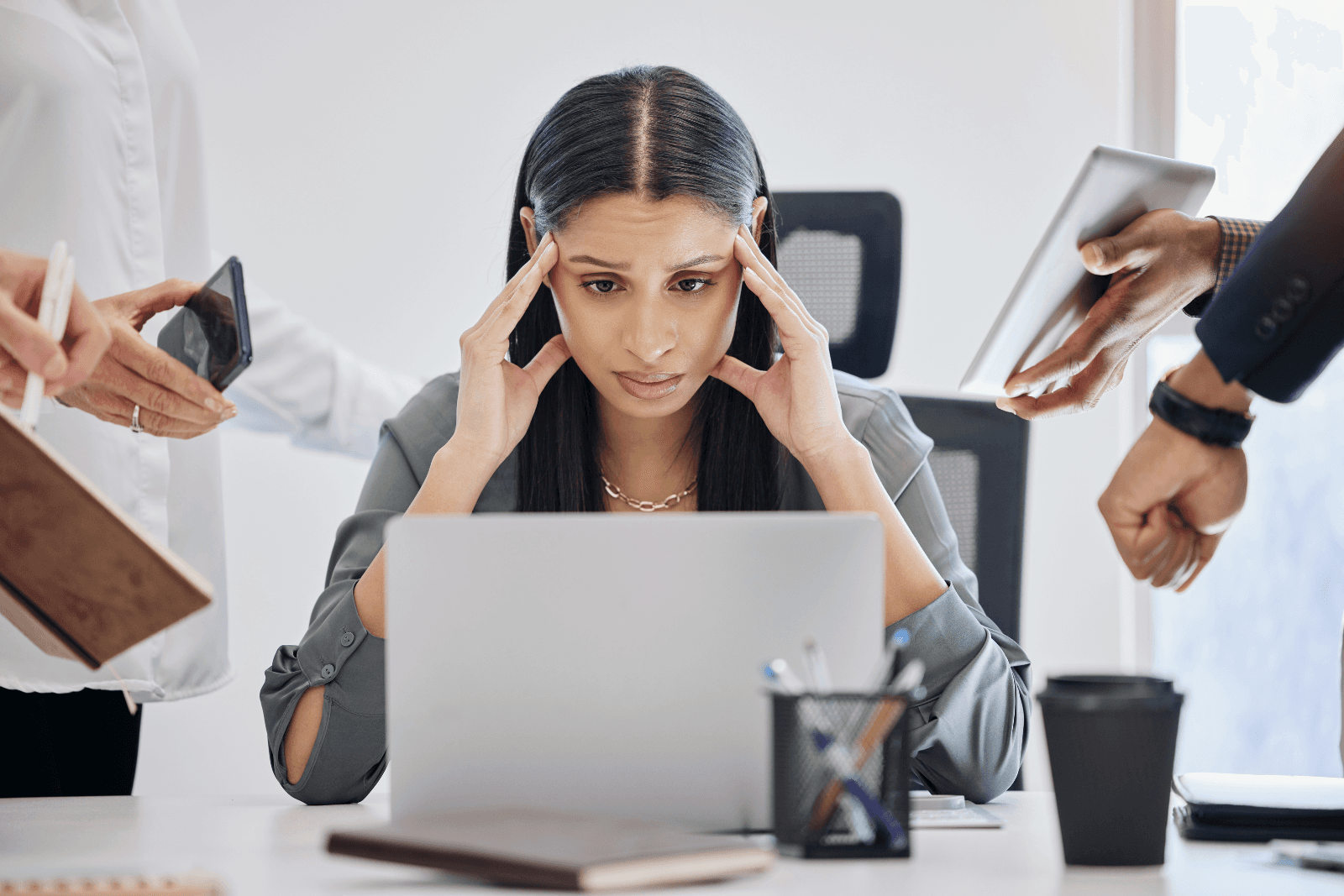 Cover Image for Cómo manejar el burnout: identificación, prevención y recuperación